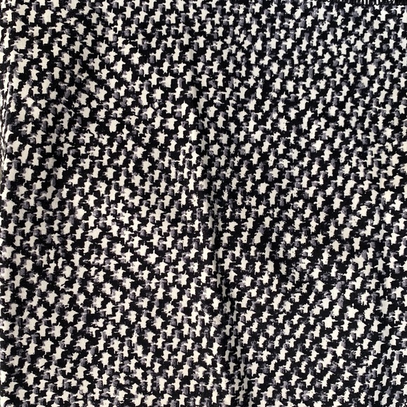 LULULEMON WORKOUT CROPPED LEGGINGS - Picture 2 of 3